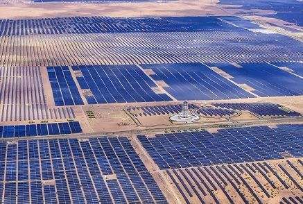 Fotovoltaikus elsivatagosodás-szabályozási projektek: a fotovoltaikus tartószerkezetekre vonatkozó szigorú és specifikus követelmények
